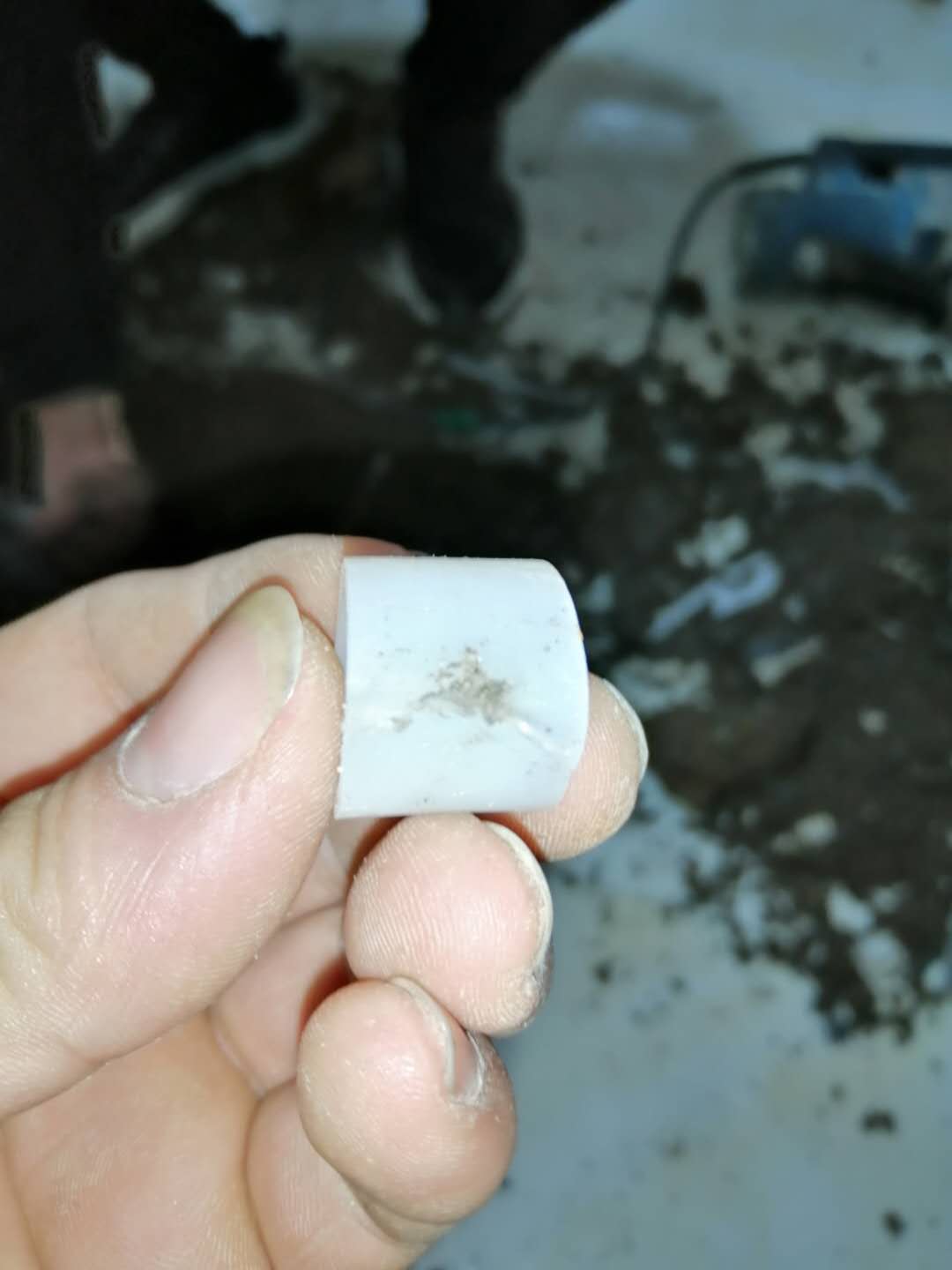 元江家里地暖漏水了怎么办？